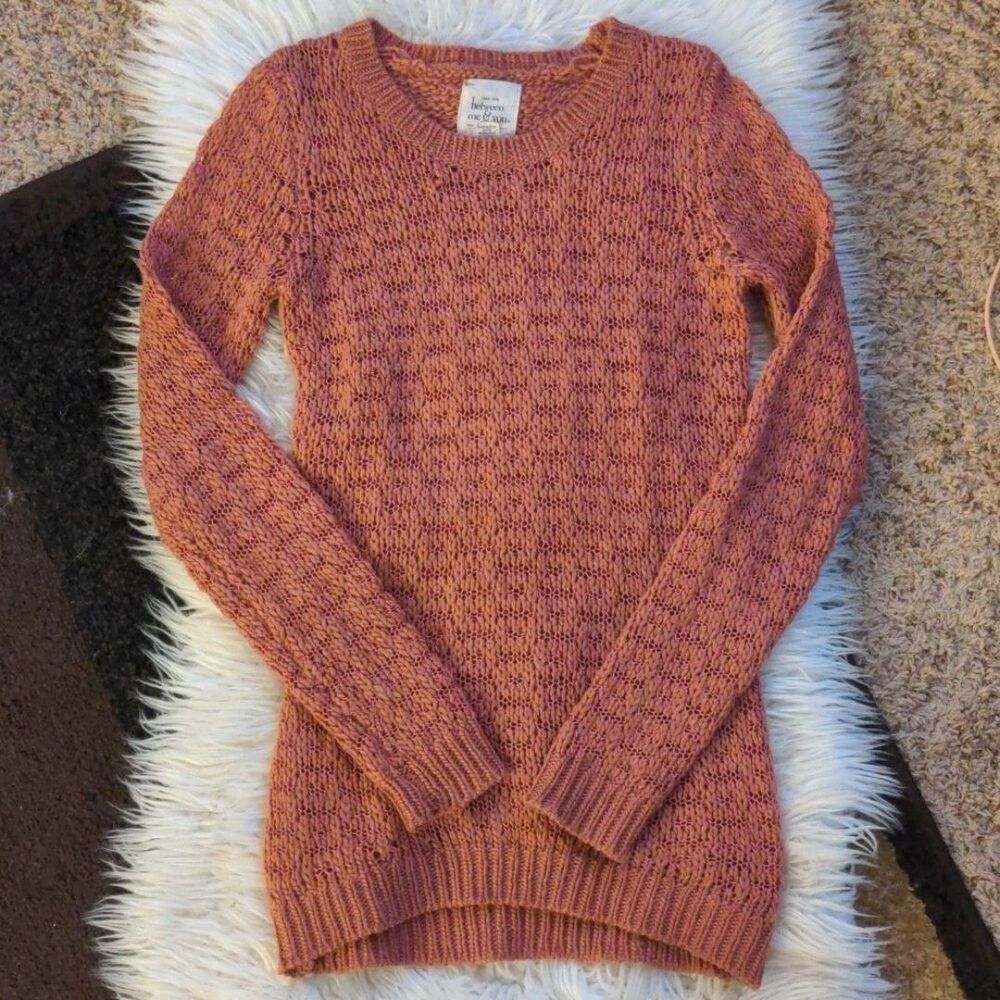 Between Me & You Mauve Sweater: Size X-Small